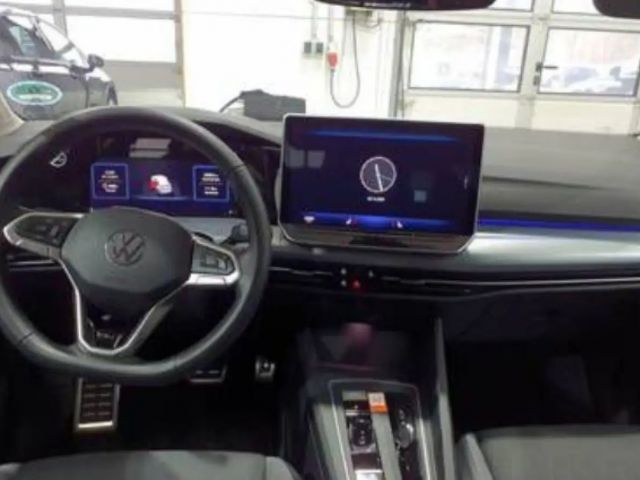 Volkswagen Golf 1.5 eTSI DSG Golf VIII