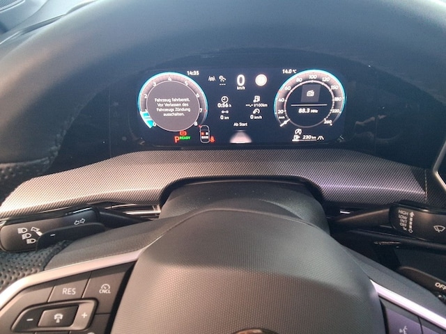 Volkswagen Golf DSG R-Line Variant