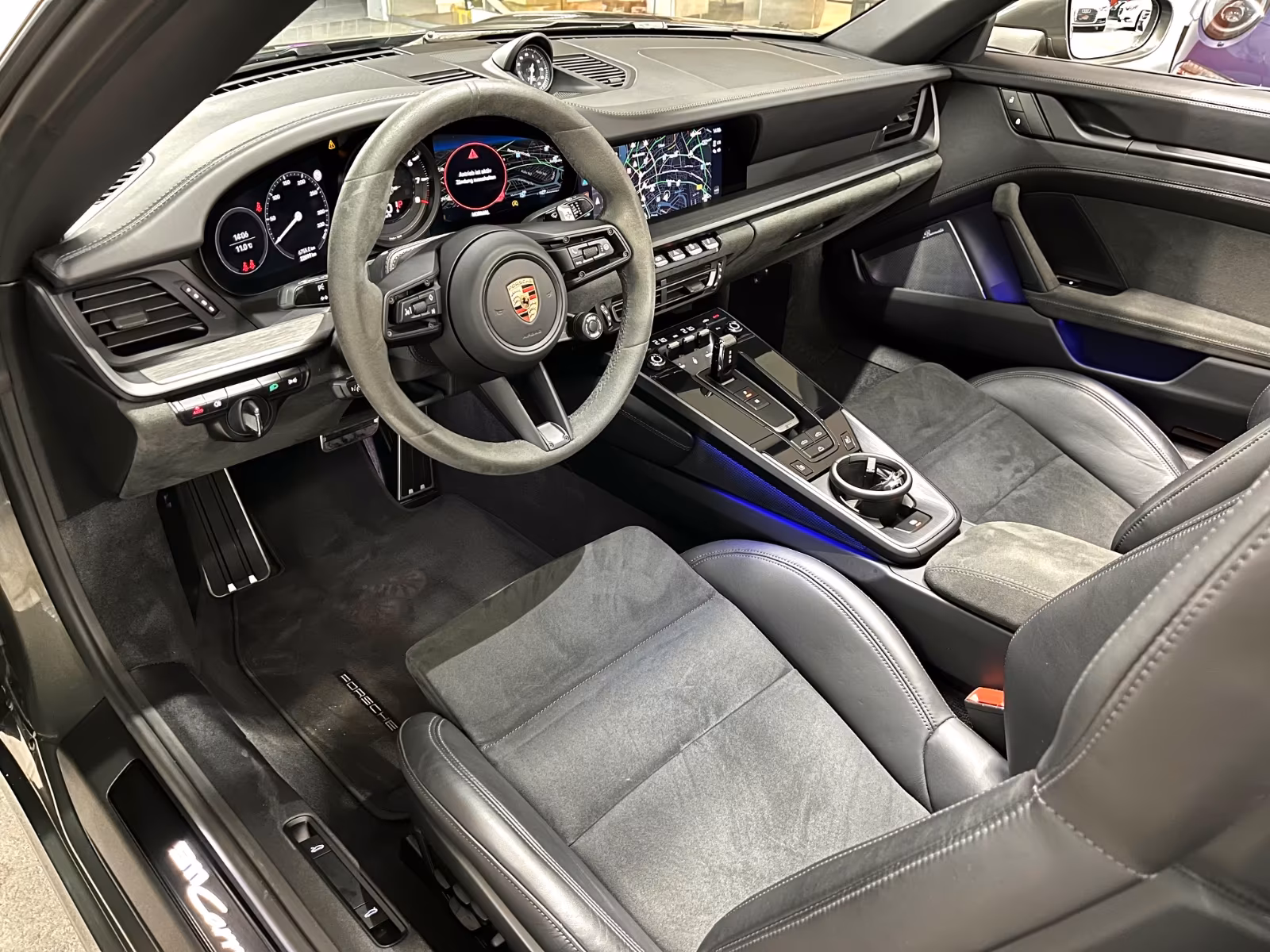 Porsche 911 992 Cabriolet Carrera GTS