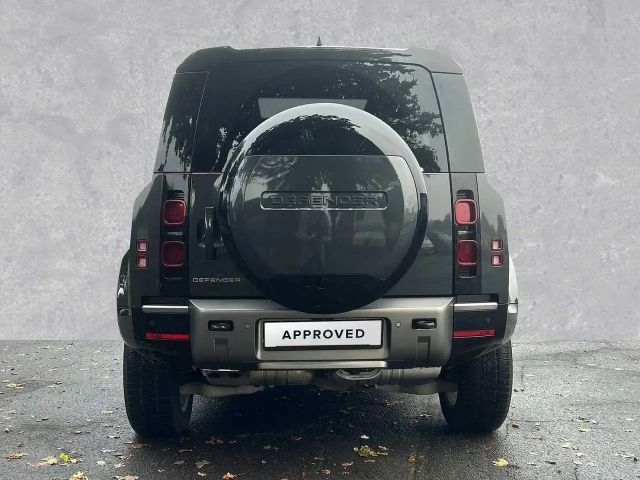 Land Rover Defender 110 D300 Dynamic SE