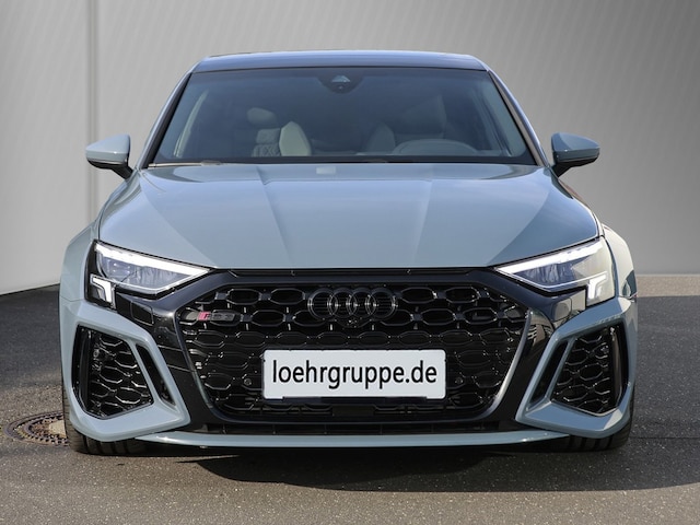 Audi RS3 Quattro S-Tronic Sedan