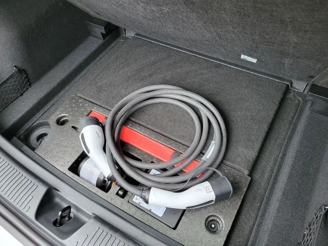 MG MG4 Luxury64KWH*MGGarantie07.2030*vom MG Partner