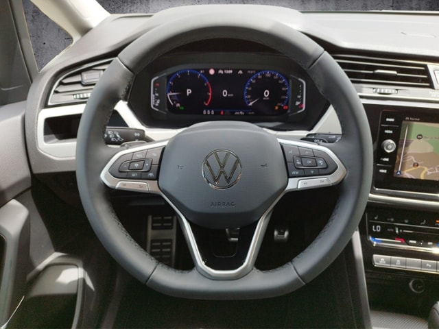 Volkswagen Touran 1.5 TSI DSG IQ.Drive Move