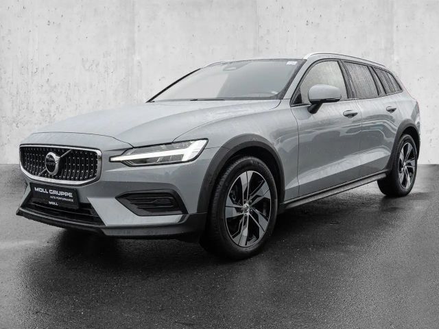 Volvo V60 Cross Country AWD Plus