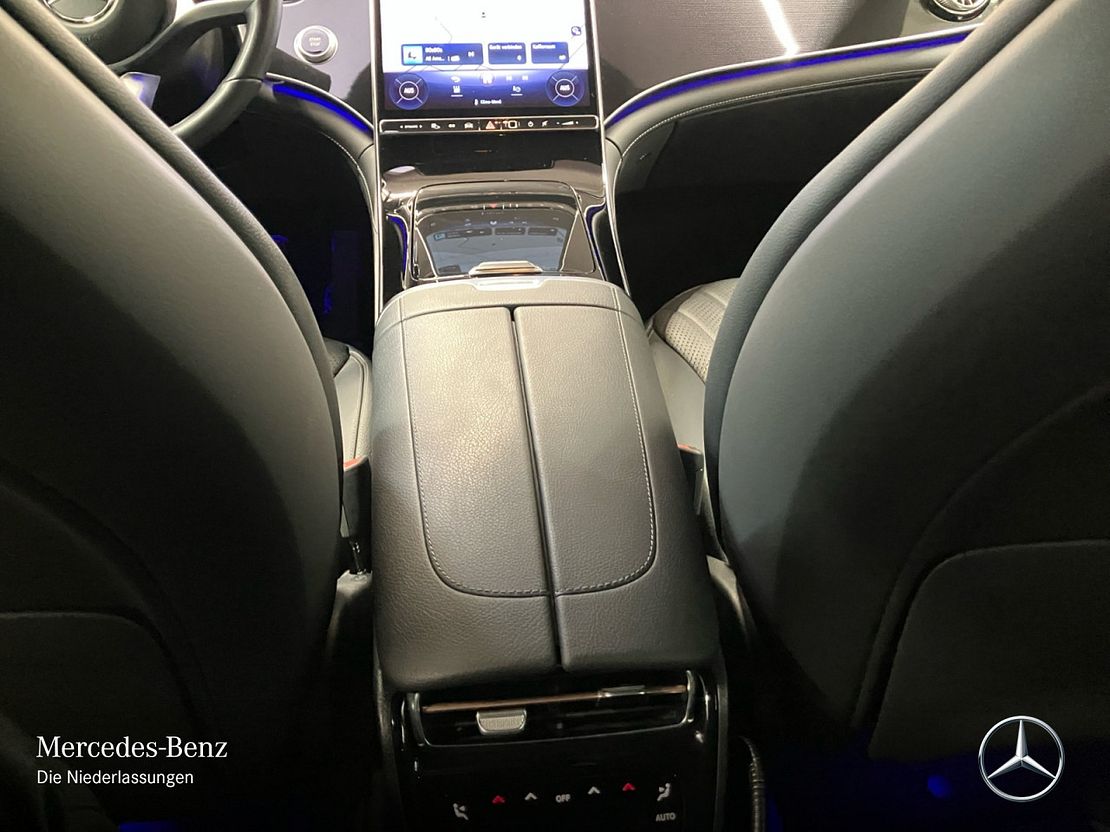 Mercedes-Benz EQE 300 Sedan