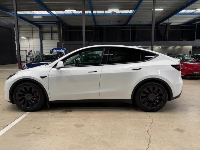 Tesla Model Y Performance