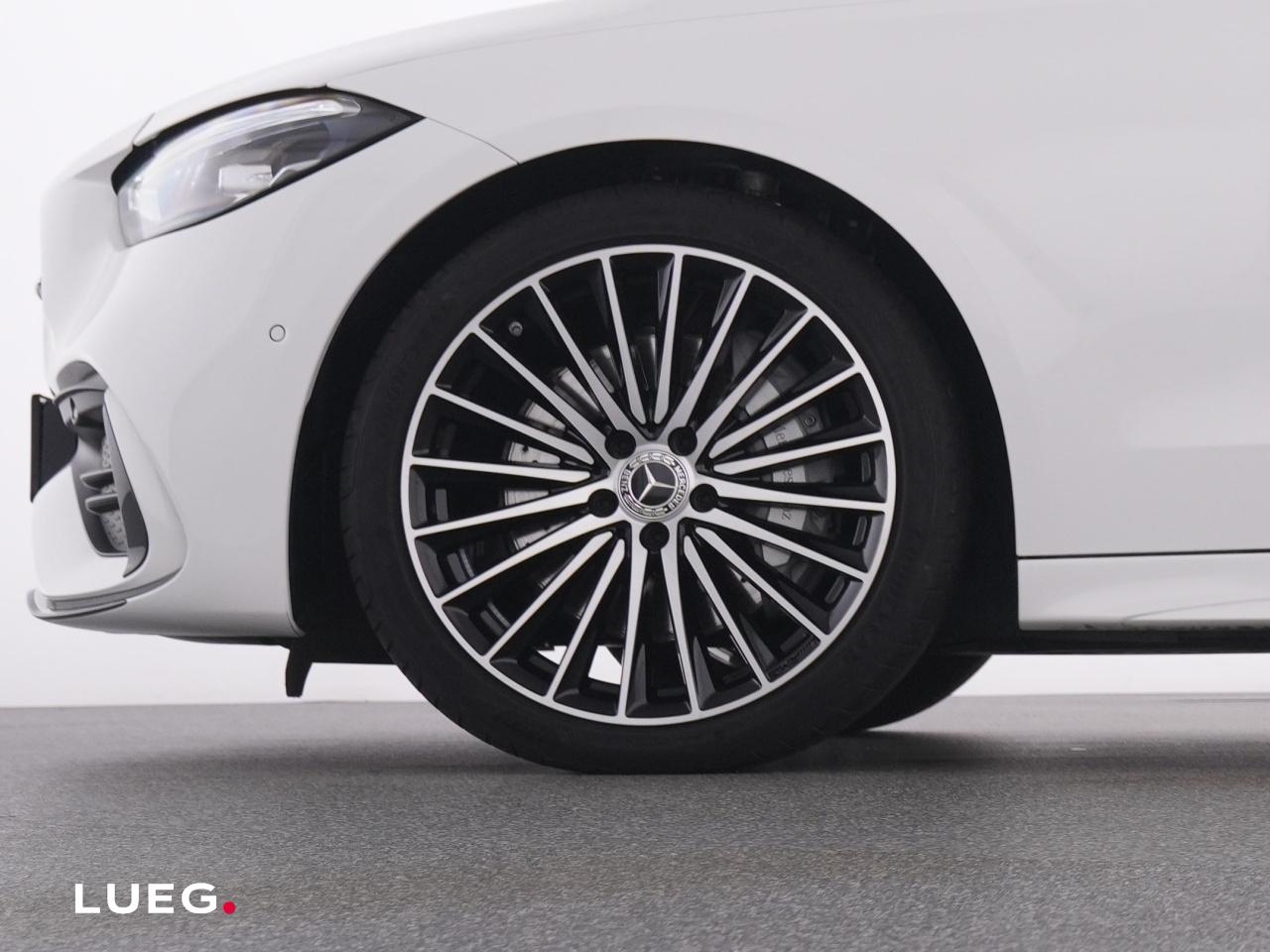 Mercedes-Benz C 180 AMG Line Sedan