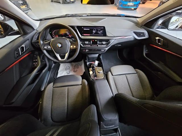 BMW 120 120i Sedan Sport Line