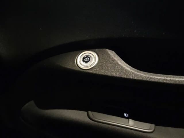 Fiat 500e Klimaautomatik Tempomat AppleCarPlay Bluetooth