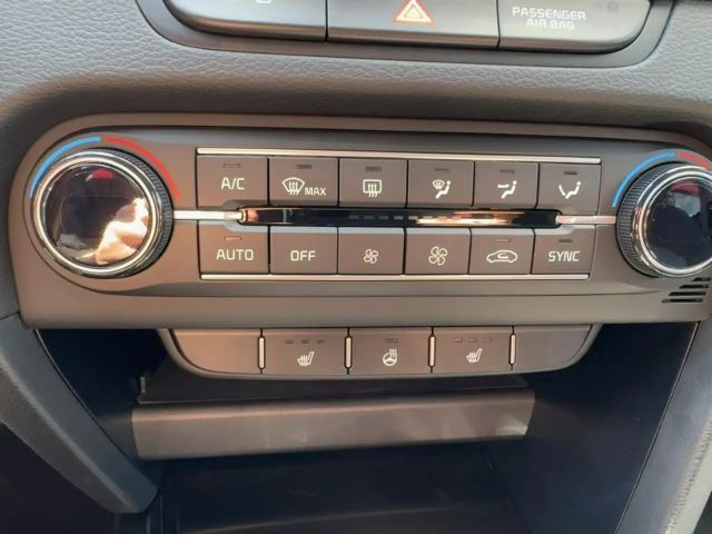 Kia Ceed Ultimate Edition 1.5T 48V DCT Style