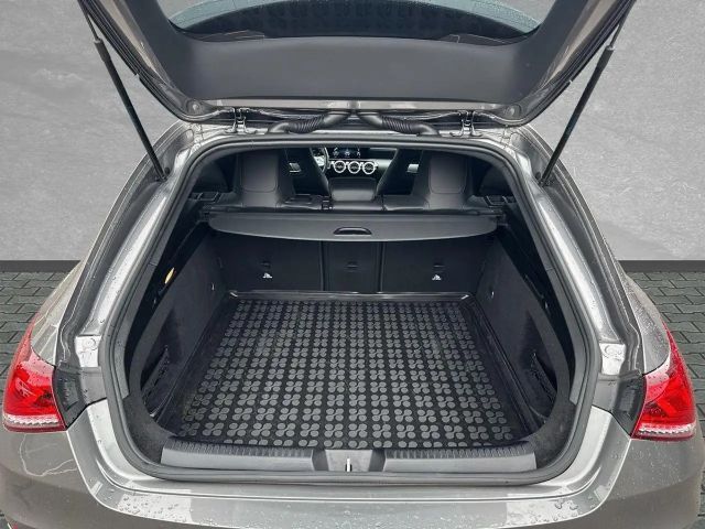 Mercedes-Benz CLA 200 AMG Line