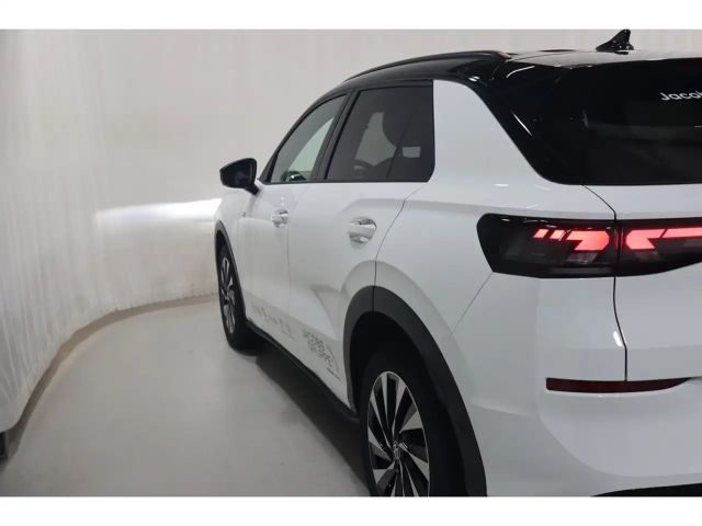 Volkswagen T-Roc 1.5 eTSI IQ.Drive R-Line Style