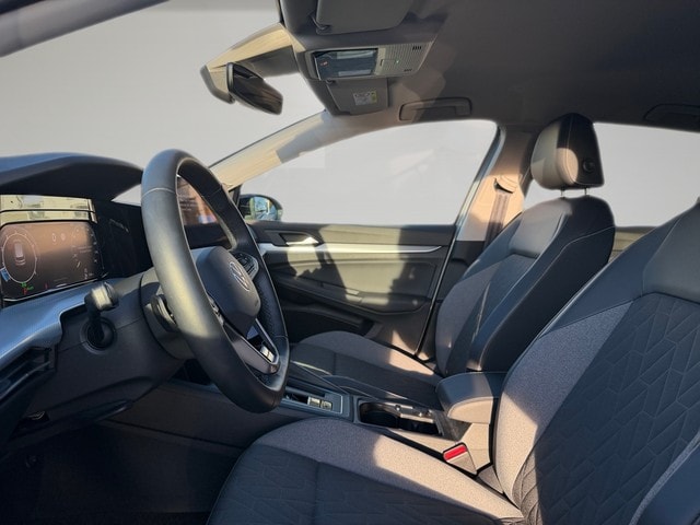 Volkswagen Golf 1.5 eTSI DSG Golf VIII