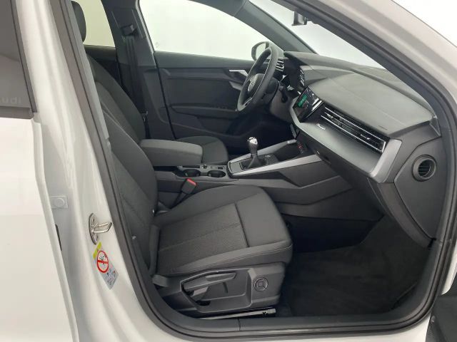 Audi A3 30 TFSI Sedan