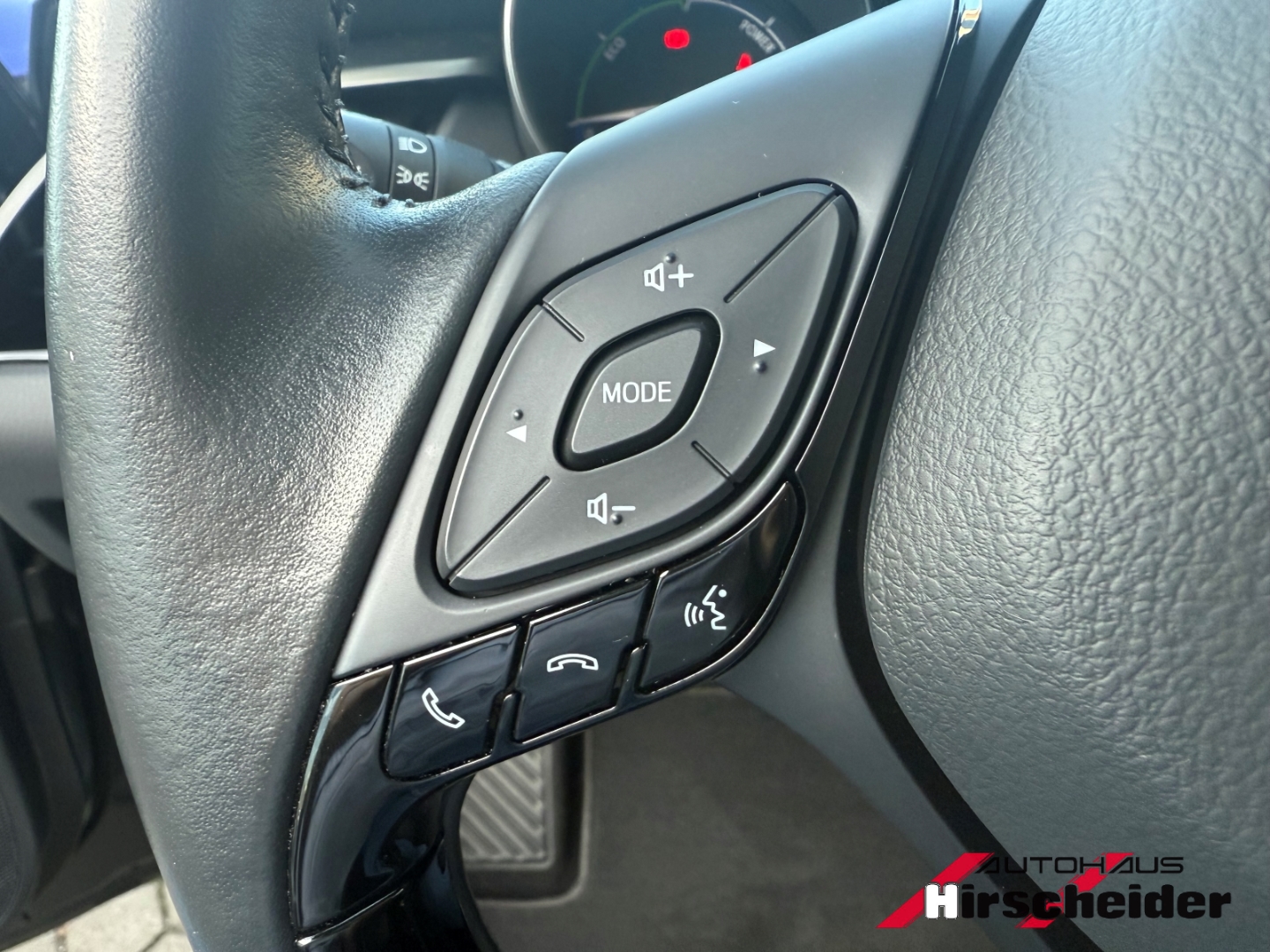 Toyota C-HR 5-deurs Bi-Tone