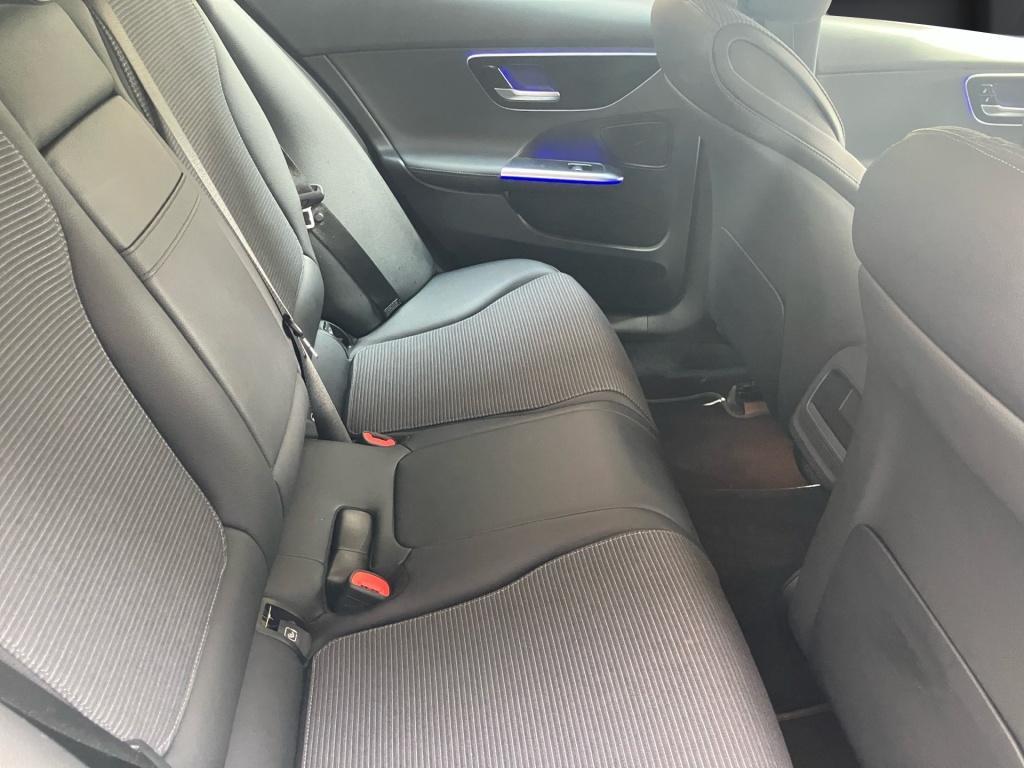 Mercedes-Benz C 180 AVANTGARDE Sedan