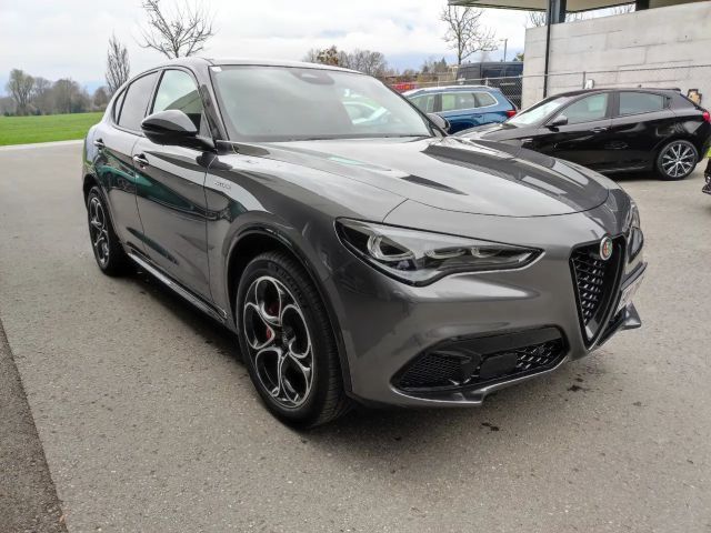 Alfa Romeo Stelvio AT8 Q4 Veloce
