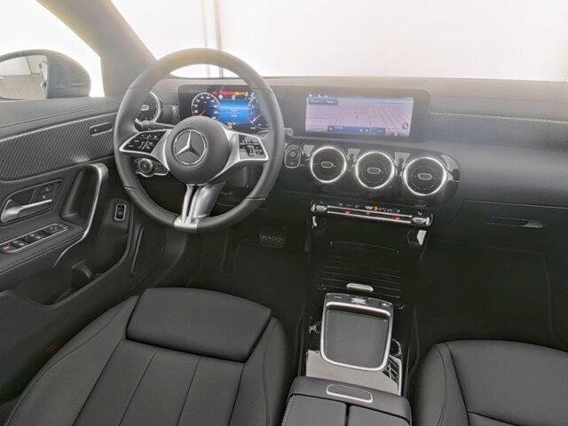 Mercedes-Benz CLA 180 Coupé Progressive