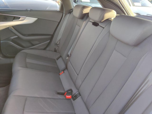 Audi A4 35 TDI Avant S-Tronic