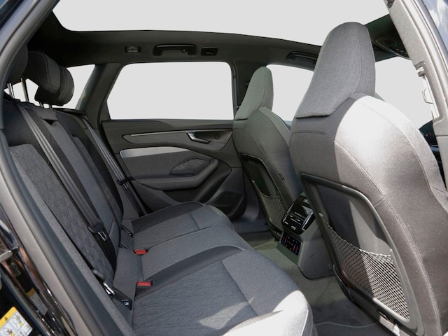 Audi A6 Avant Quattro S-Tronic