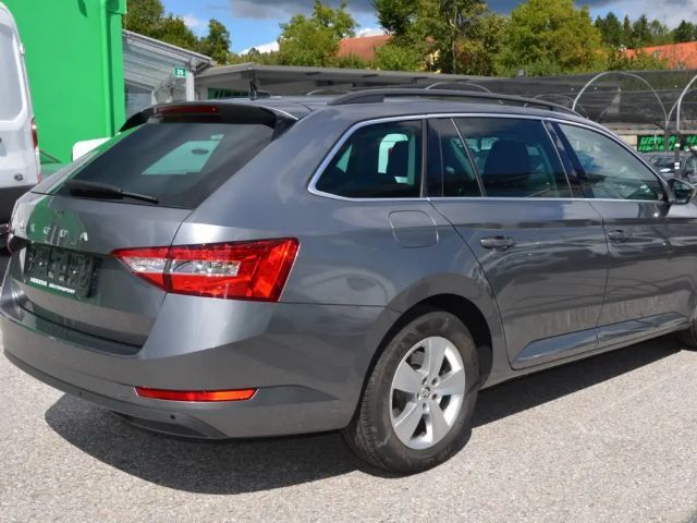 Skoda Superb Superb Kombi 2,0 TDI DSG LED VIRTUAL 1.Besitz