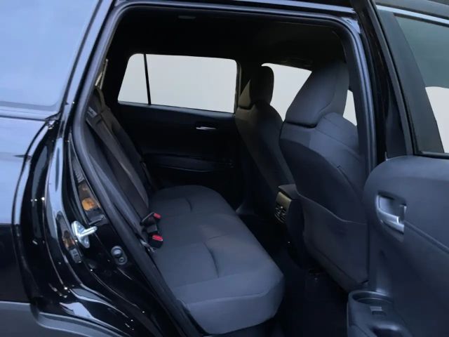 Toyota Corolla Cross Hybride Team D