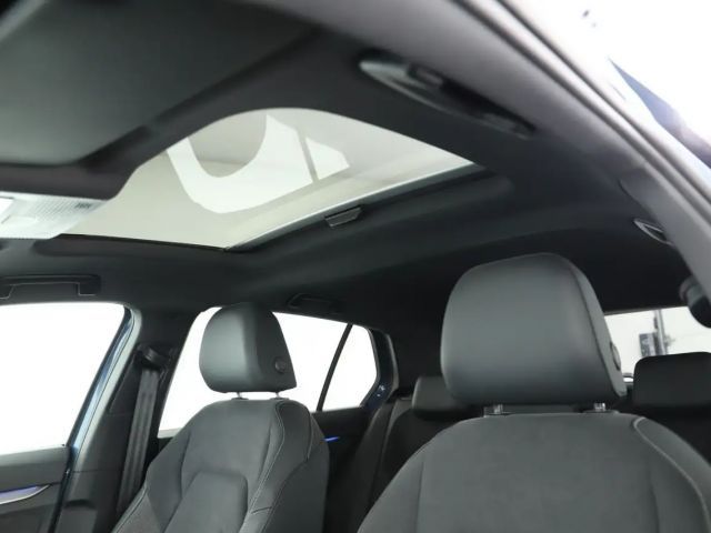 Volkswagen Golf 1.5 eTSI DSG Golf VIII IQ.Drive