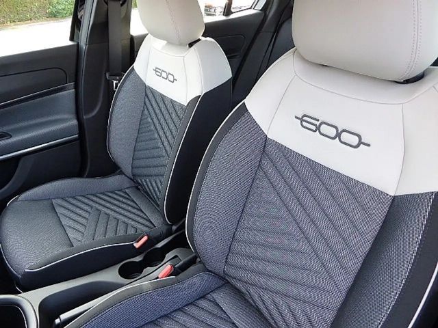 Fiat 600e Hybrid 100 6-Gang eDCT