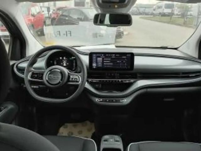 Fiat 500e Elektro 42KWh Stylepaket