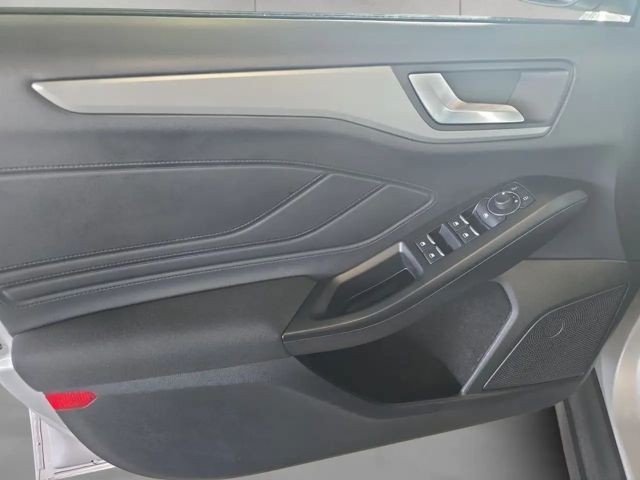 Ford Focus Cool & Connect EcoBoost Wagon