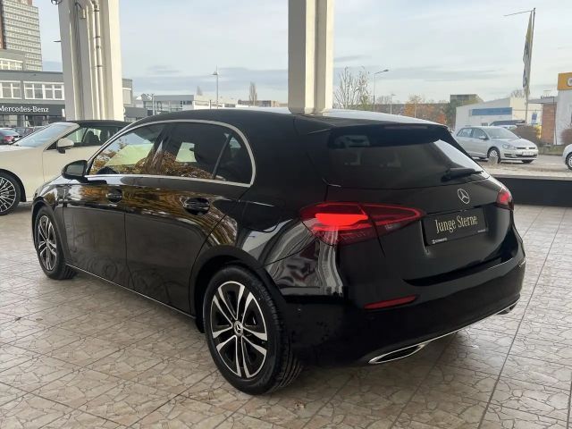 Mercedes-Benz A 180 Progressive