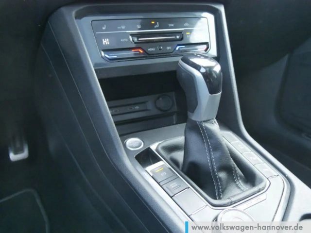 Volkswagen Tiguan 2.0 TDI DSG IQ.Drive R-Line