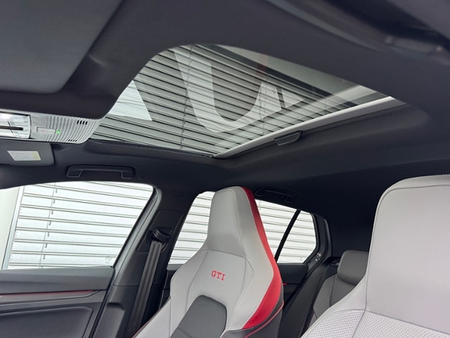 Volkswagen Golf 2.0 TSI Golf VIII