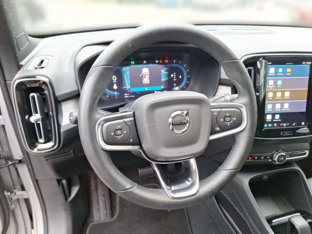 Volvo XC40 Dark Plus