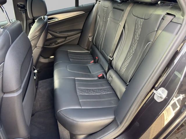 BMW 530 530d M-Sport xDrive