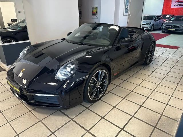 Porsche 992 Cabrio Carrera