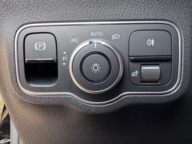 Mercedes-Benz EQA 300 4MATIC