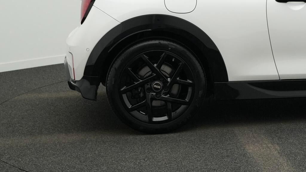 MINI Cooper PanoSD SpurAss XEN Navi ParkAss RFK AUT