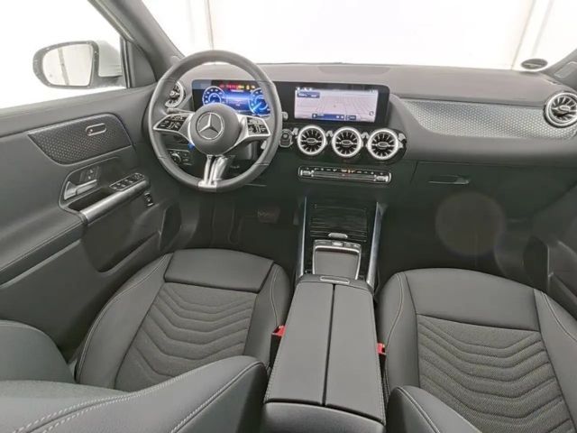 Mercedes-Benz EQA 300 4MATIC Progressive