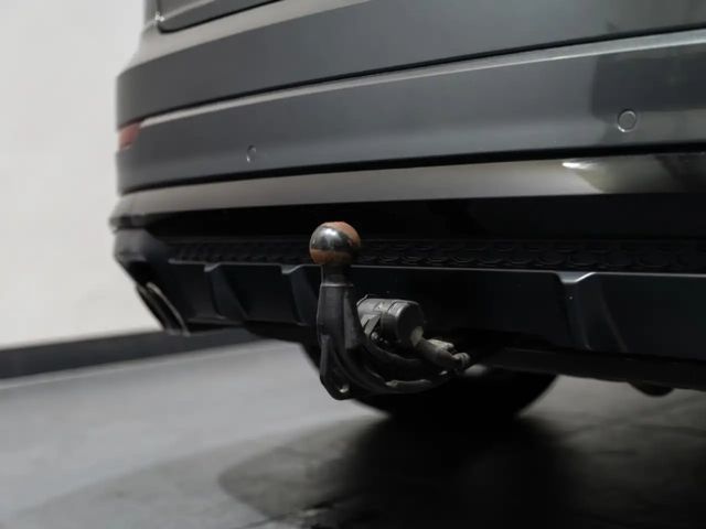 Audi SQ8 EXCLUSIVE BLACK PANO AHK MATRIX HUD 3D B&O 23Z 4x