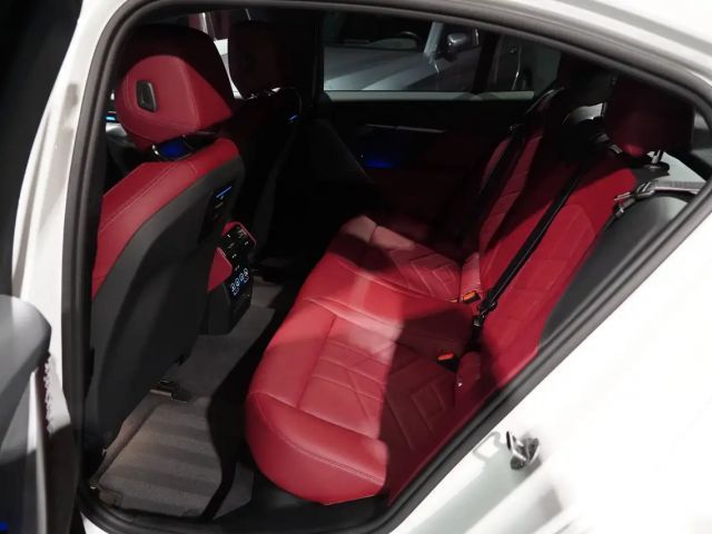 BMW 520 520d M-Sport Sedan xDrive