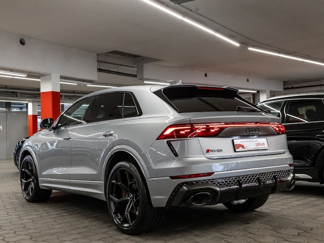 Audi RS Q8 Performance Quattro