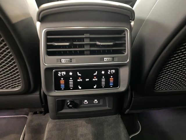 Audi RS Q8 Fahrw.p. adv StHz HUD PANO Laser 360 23