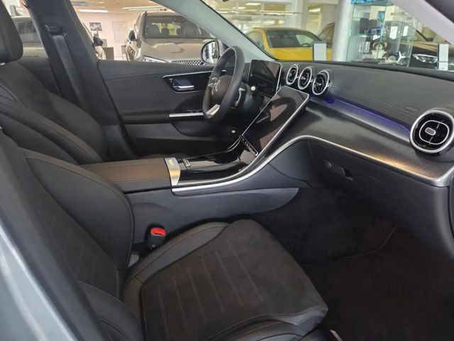 Mercedes-Benz C 220 AMG Line C 220 d Sedan