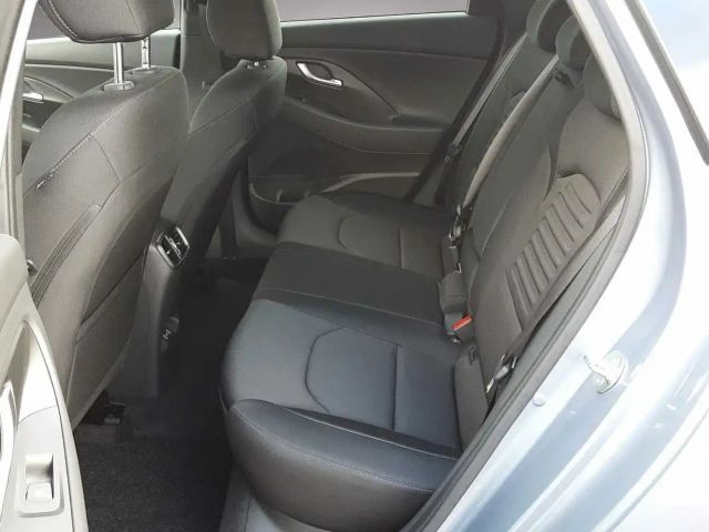 Hyundai i30 Advantage Hybrid