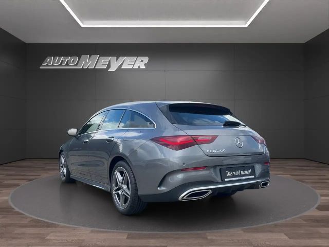 Mercedes-Benz CLA 200 AMG Line