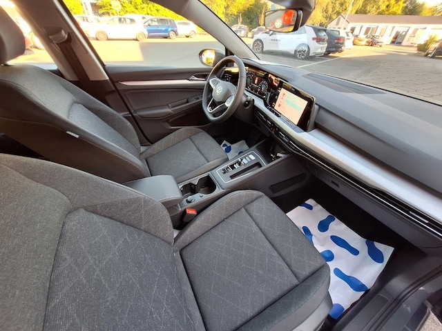 Volkswagen Golf Life Variant