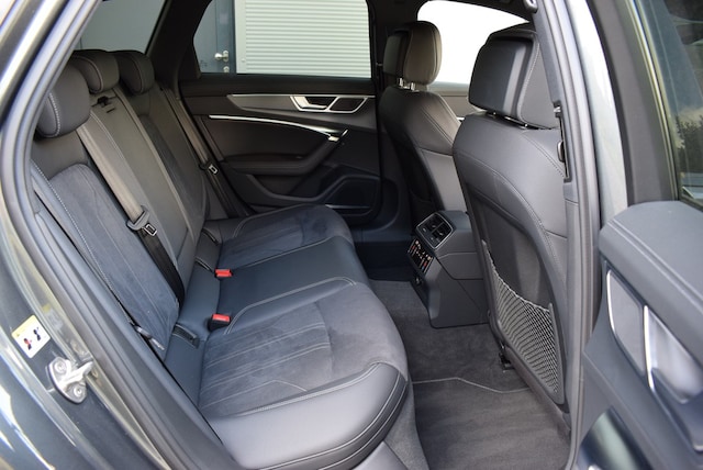 Audi A6 40 TDI Avant Quattro S-Line S-Tronic