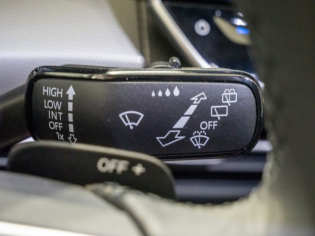 Volkswagen Golf 1.5 eTSI DSG Golf VIII Style