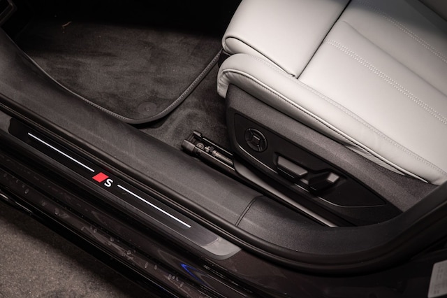 Audi A6 e-tron Avant Quattro